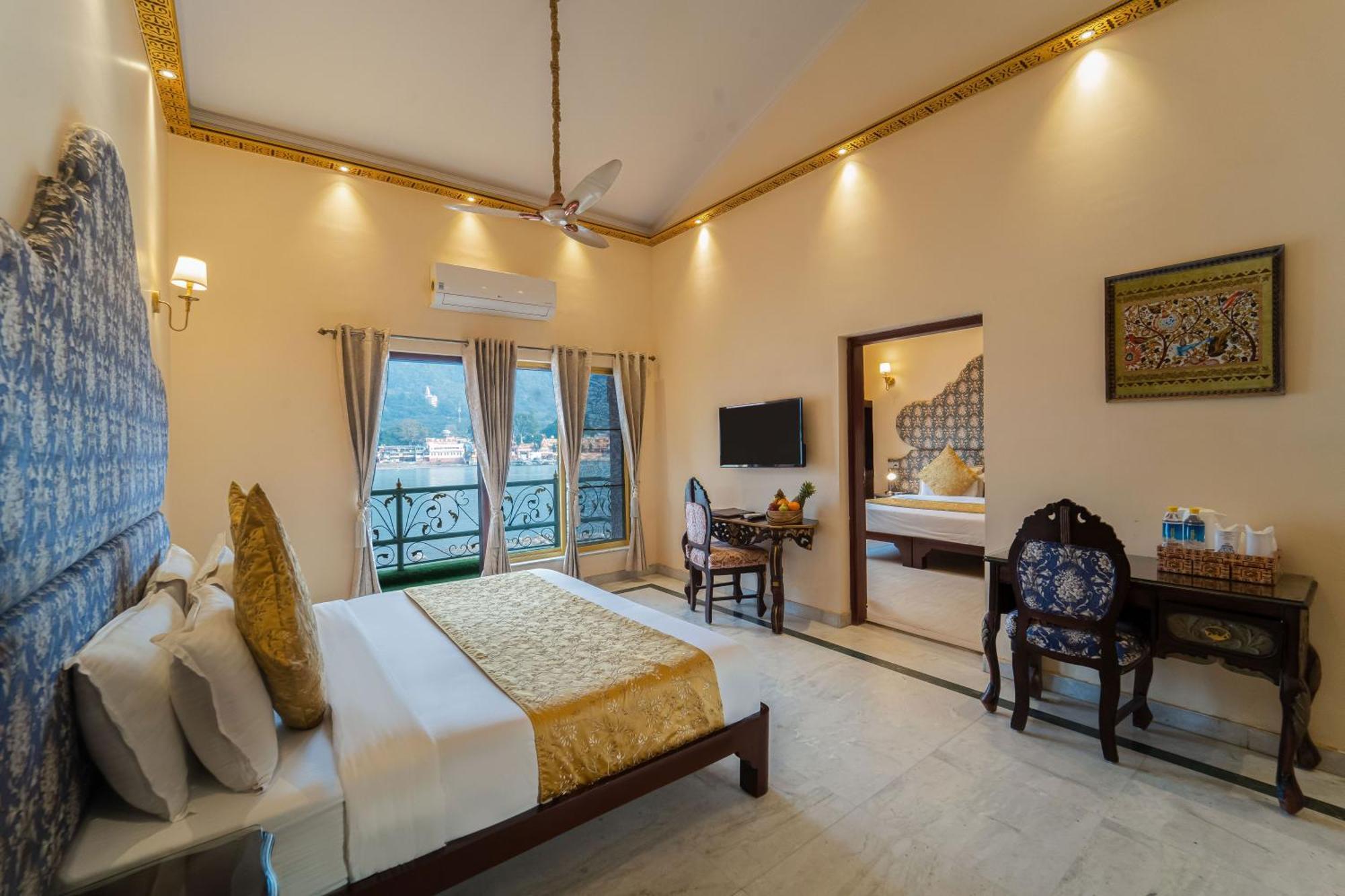 The Neeraj Ganga Heritage Palace Rishīkesh Extérieur photo
