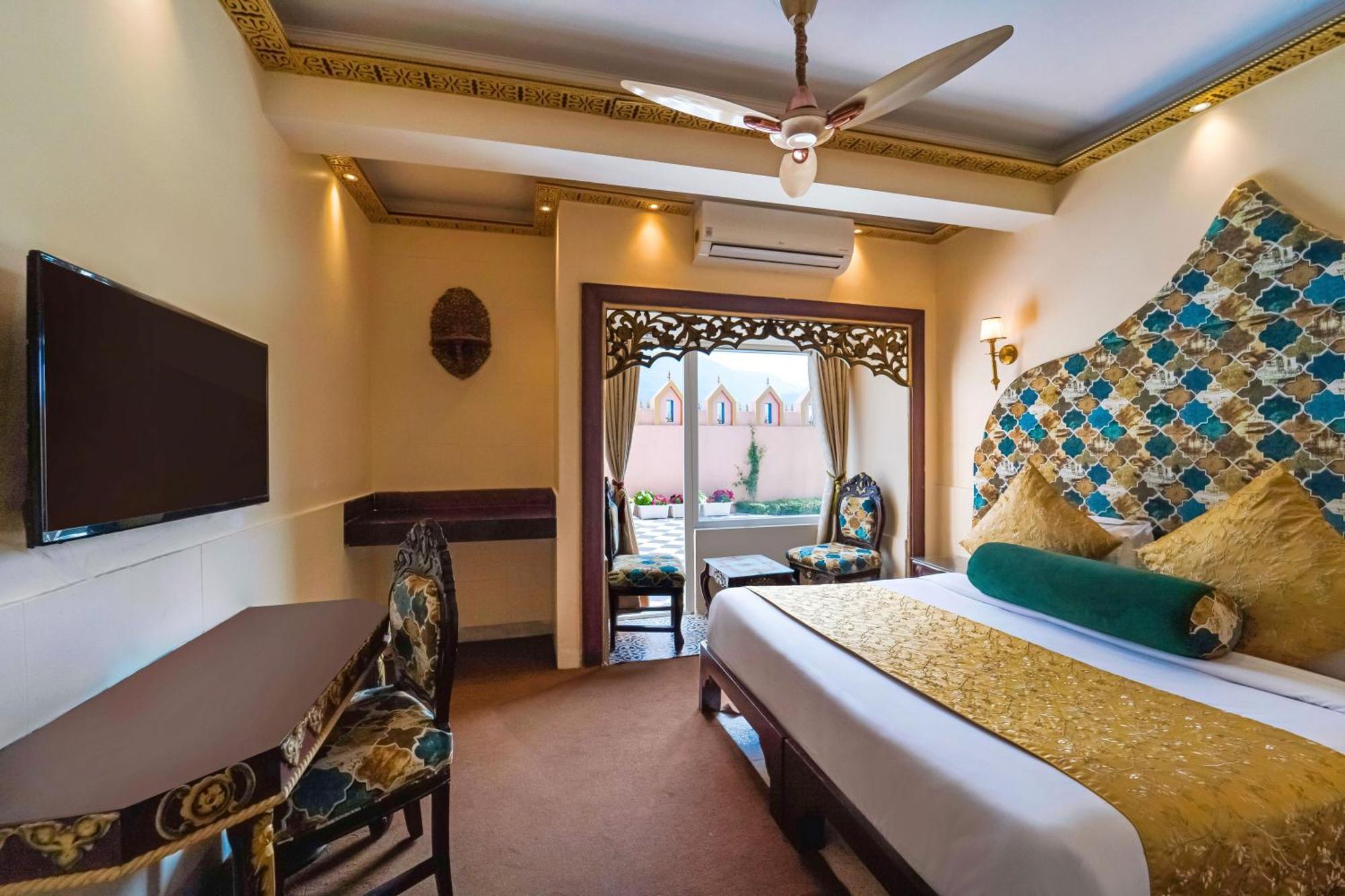 The Neeraj Ganga Heritage Palace Rishīkesh Extérieur photo