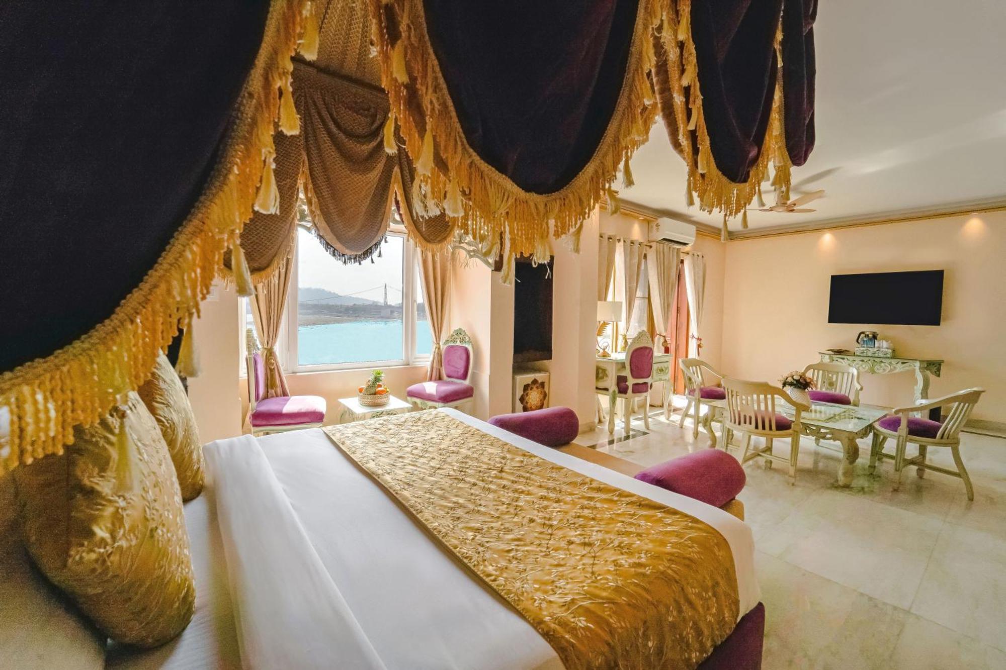 The Neeraj Ganga Heritage Palace Rishīkesh Extérieur photo