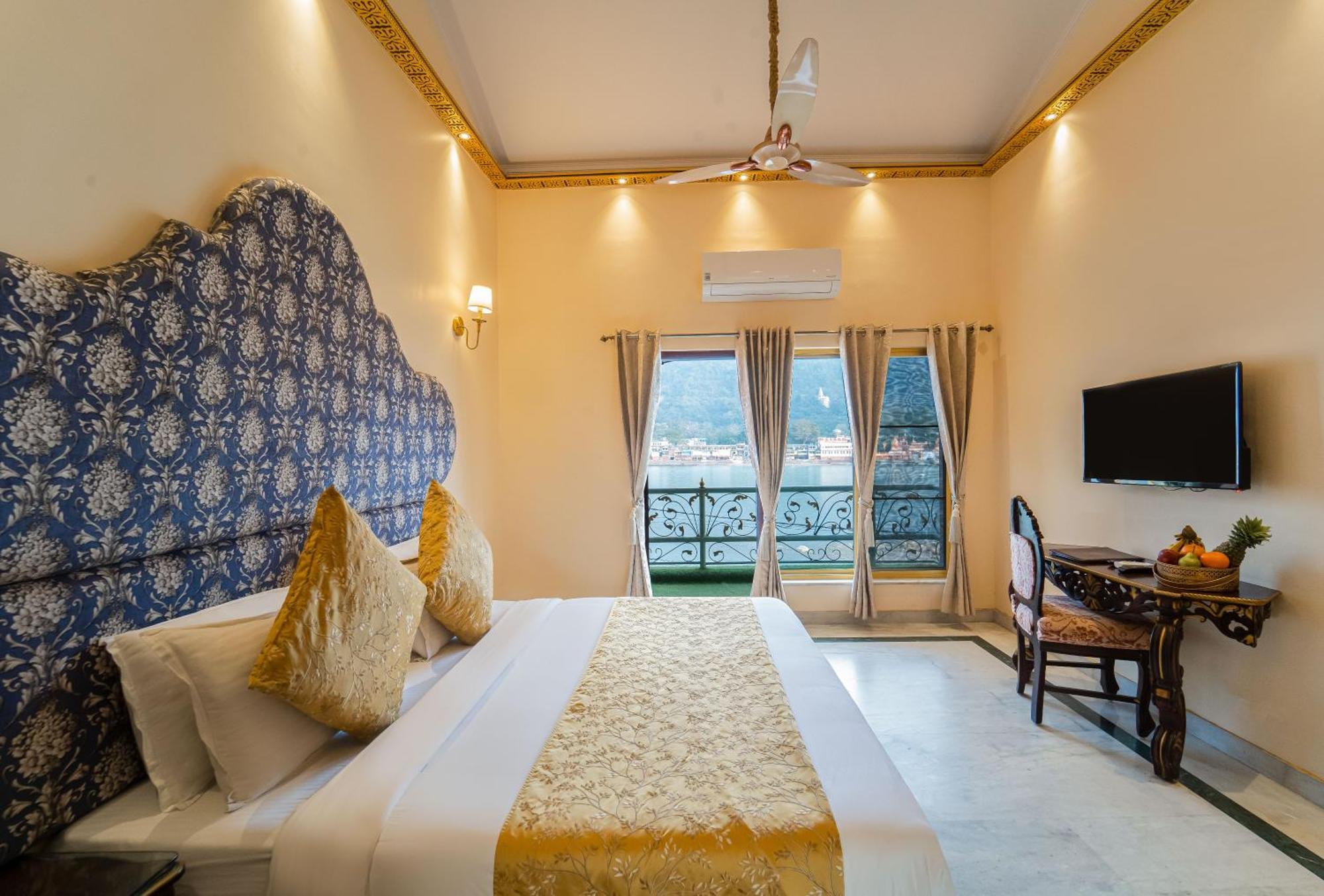 The Neeraj Ganga Heritage Palace Rishīkesh Extérieur photo