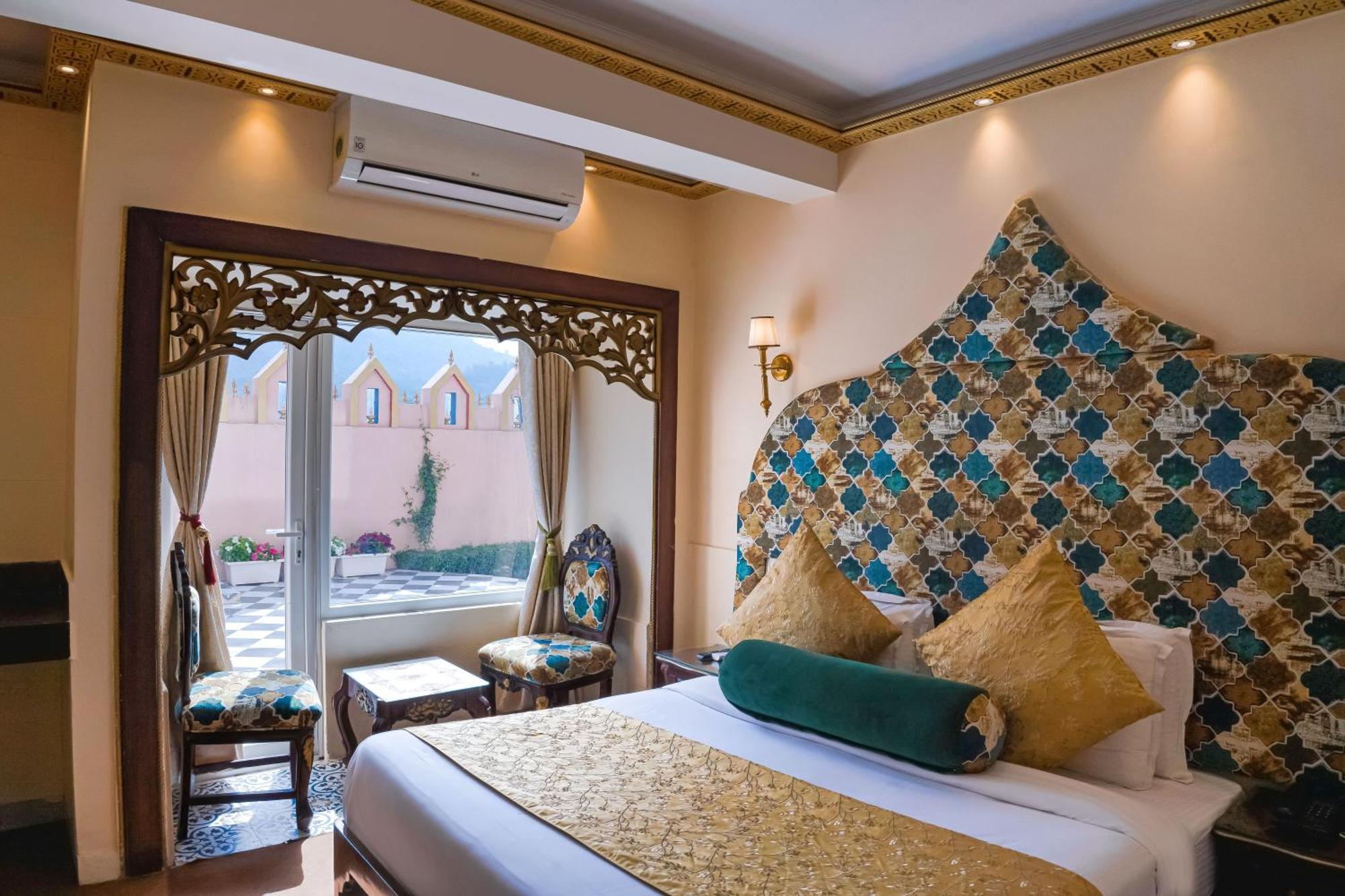 The Neeraj Ganga Heritage Palace Rishīkesh Extérieur photo
