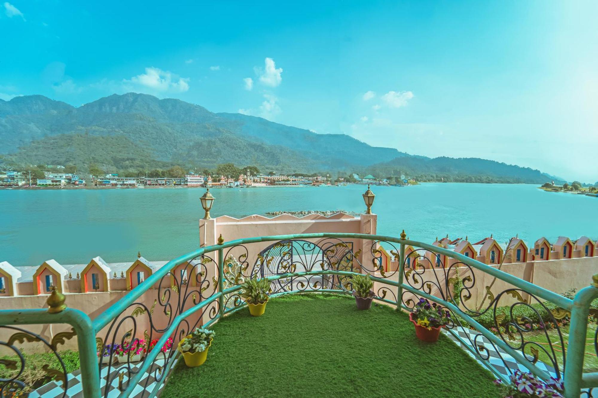 The Neeraj Ganga Heritage Palace Rishīkesh Extérieur photo