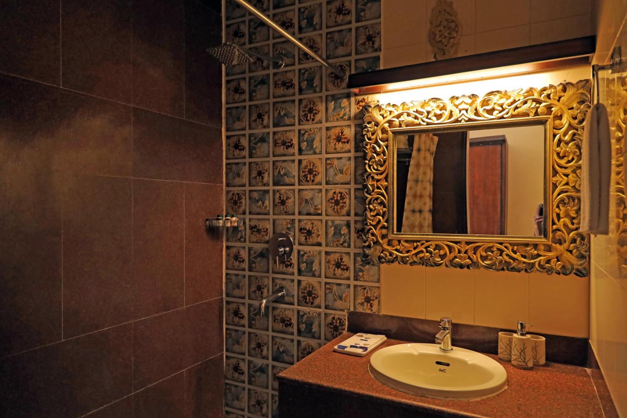 The Neeraj Ganga Heritage Palace Rishīkesh Extérieur photo